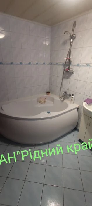 Продамо капітальний 2й поверховий, добротний, цегляний  буди