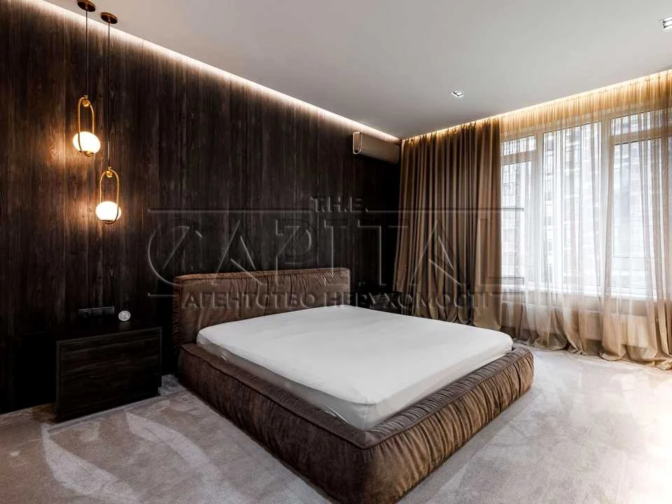 Apartment. Kyiv, Saperne Pole st.