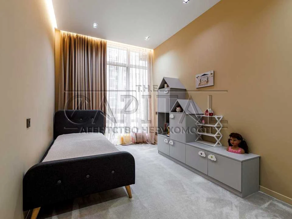 Apartment. Kyiv, Saperne Pole st.