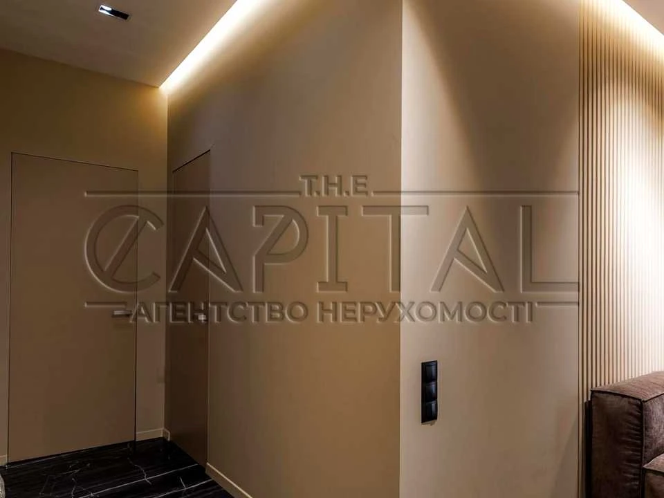 Apartment. Kyiv, Saperne Pole st.