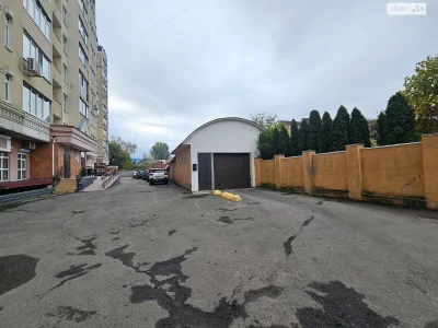 Продаж Підземний паркінг Центр