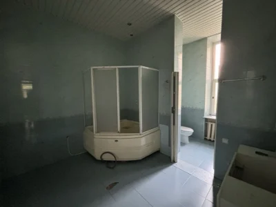 Крепкий бельгийский дом. Квартира у моря.