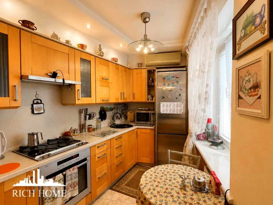 Apartment. Kyiv, Air Force Ave. (Povitroflotsky)