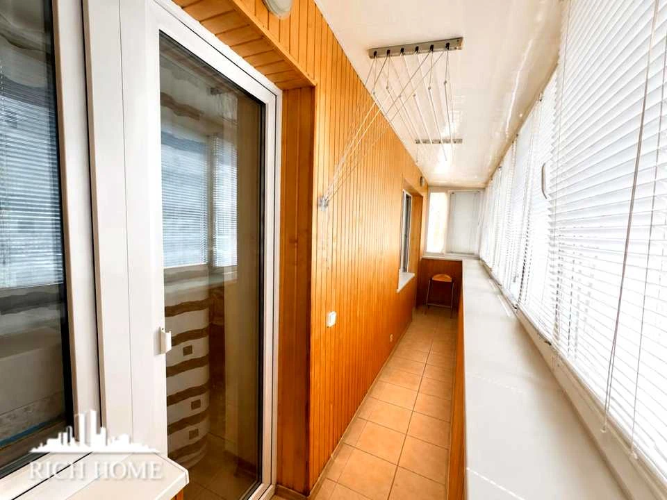 Apartment. Kyiv, Air Force Ave. (Povitroflotsky)
