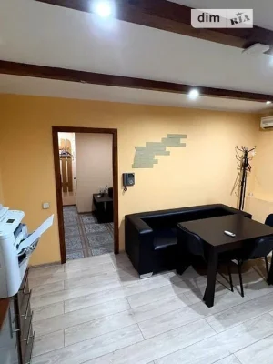 Sale of 2-room apartment 55.8 sq. m. on Naberezhno-Khreshchatytska Street
