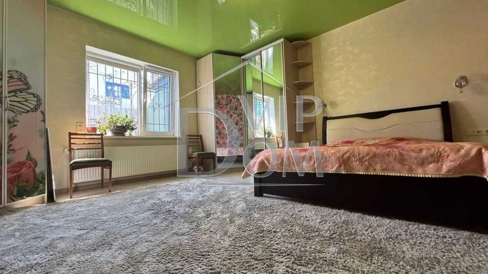 FOR SALE One-story house 100 meters, Tolbukhina Square district