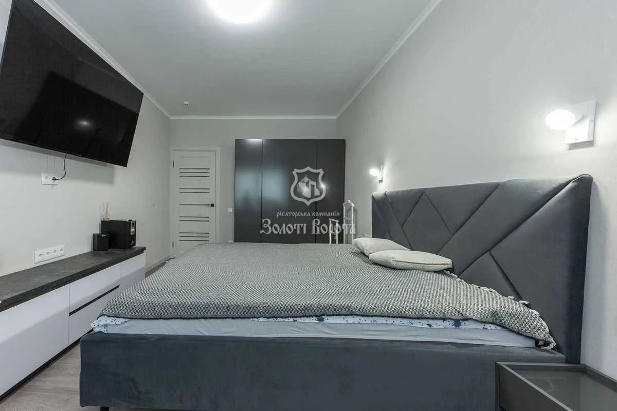 Продажа: Трехкомнатная квартира 93.1 м², Урловская ул., 30