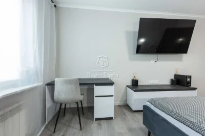 Продажа: Трехкомнатная квартира 93.1 м², Урловская ул., 30