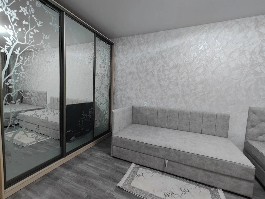 For sale 1-room apartment Zalyutino (10 minutes from Kholo metro station)