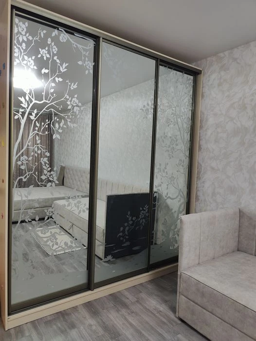 For sale 1-room apartment Zalyutino (10 minutes from Kholo metro station)