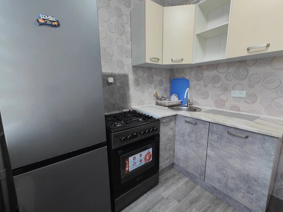 For sale 1-room apartment Zalyutino (10 minutes from Kholo metro station)