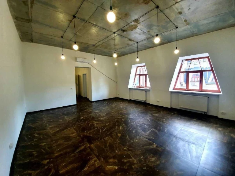 Sale of a 3-room apartment of 146 m², Vozdvizhenskaya Street, 22