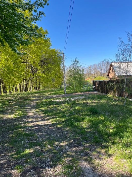 Продам  земельну ділянку під забудову! !Монастирська Гора !