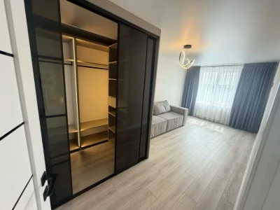 Продам 2к квартиру на Поділлі
