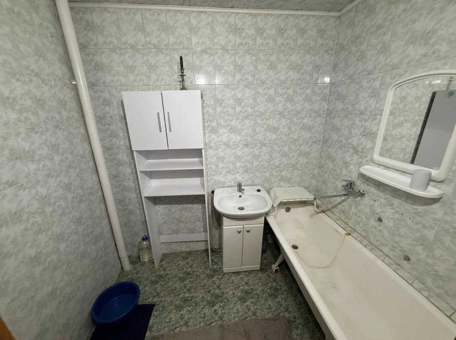 Продаж 3 кімнатної квартири  Лариси Руденко 21А   Дарницький