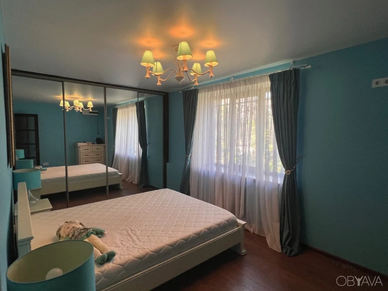 3-room apartment for sale with European renovation in Podil, street