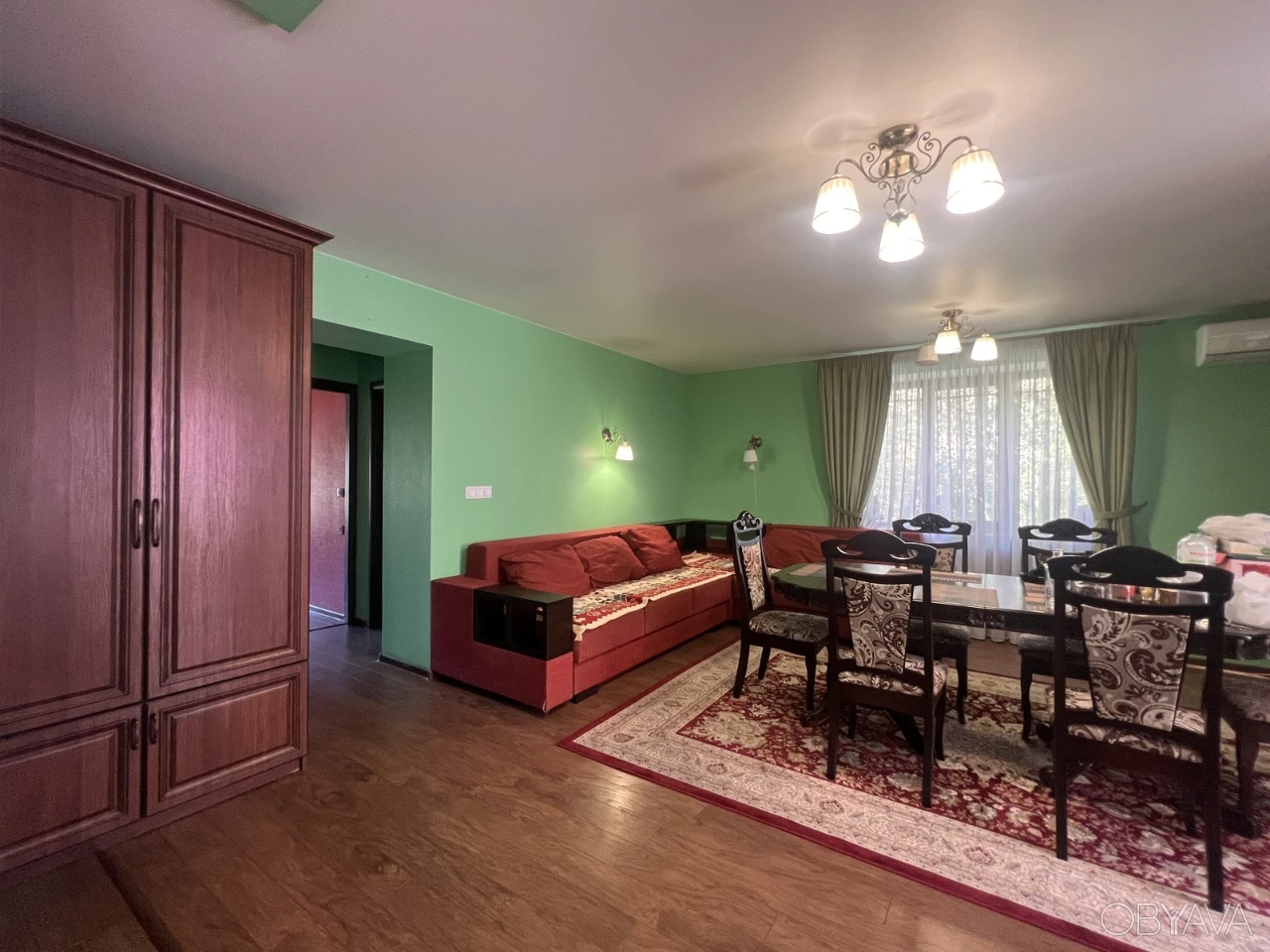 3-room apartment for sale with European renovation in Podil, street