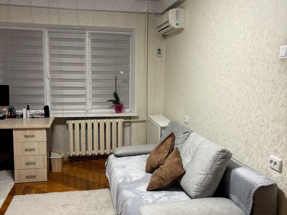 Квартира. Запорожье, Парамоновая ул.