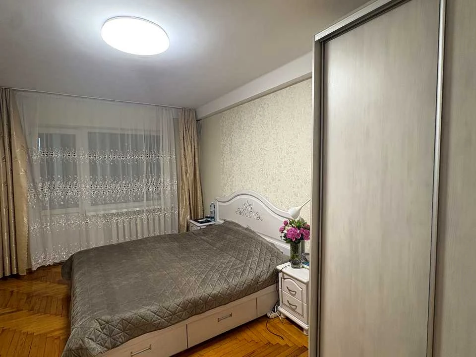 Квартира. Запорожье, Парамоновая ул.