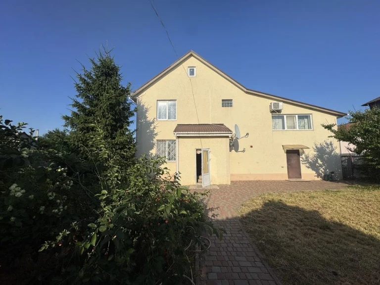 House by the sea in Tsarskoye Selo-1! 7 acres, garage, bath, all communal