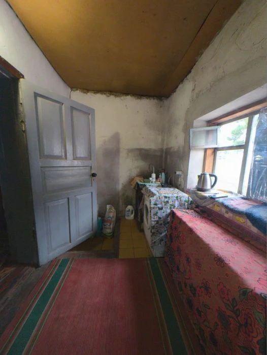 House for sale on 12 acres in Zaporizhzhia-Live for $16,000