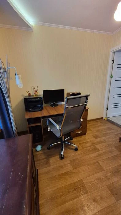 Продам стильную 3-к квартиру на Менахем-Мендл Шнеєрсона Мини