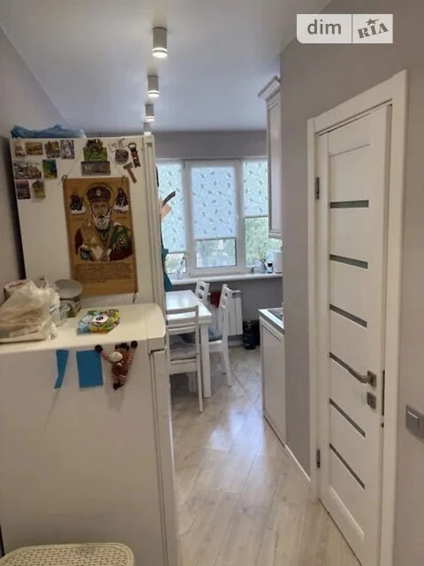 Sale of 3-room apartment 72 sq. m on Voskresenskyi Avenue 48B • I