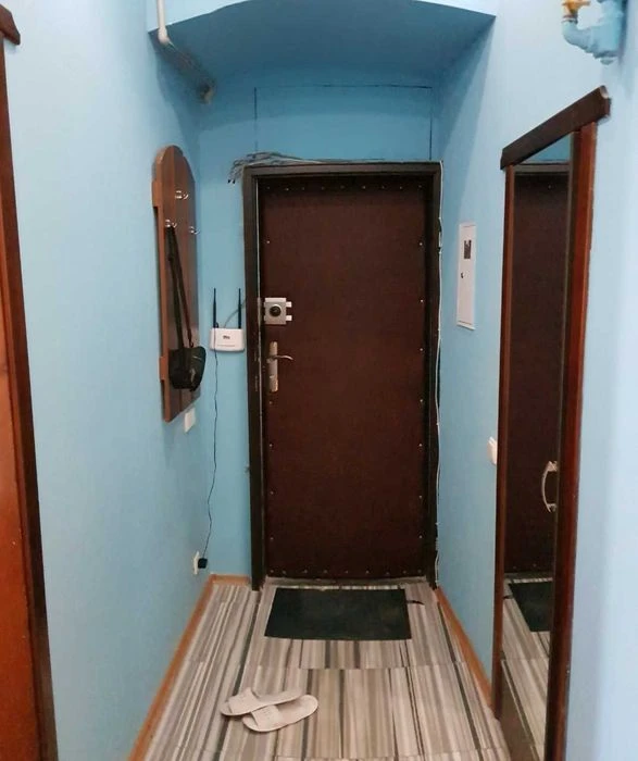Selling a 2-room apartment in the city center