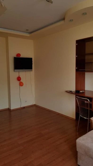 Selling a 2-room apartment in the city center