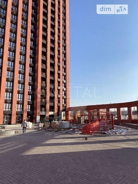Продаж 4к квартири 123 кв. м на просп. Степана Бандери 32Д •