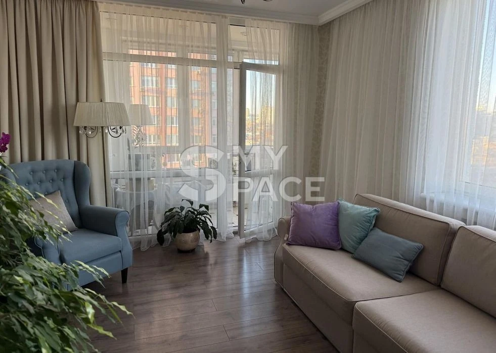 3-room apartment in Demiivka, Feodosiyska St. 2L