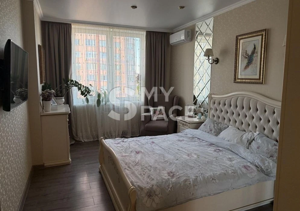 3-room apartment in Demiivka, Feodosiyska St. 2L
