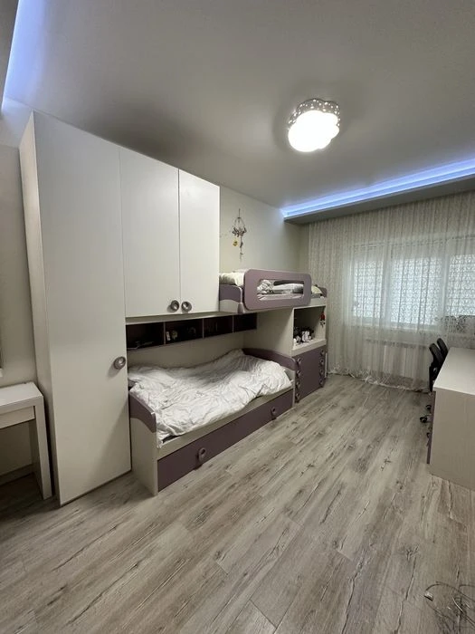 3 кімнатна квартира