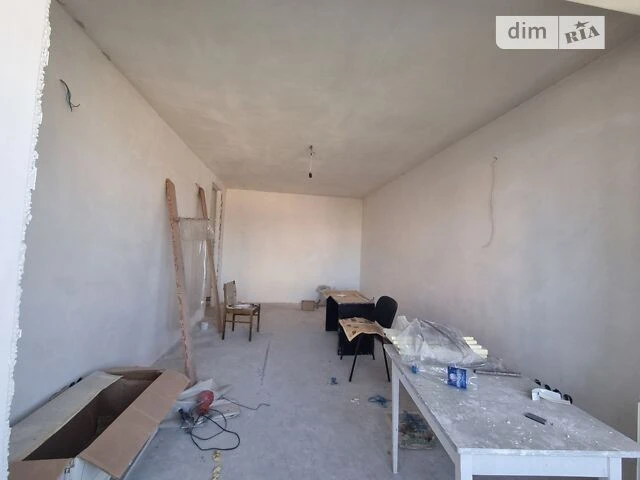 Sale of 2-room apartment 70 sq. m. on Oleksandra Konyskyi St. 83