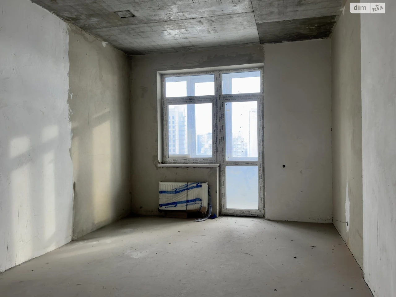 For sale Apartment Livoberezhnyy Massiv