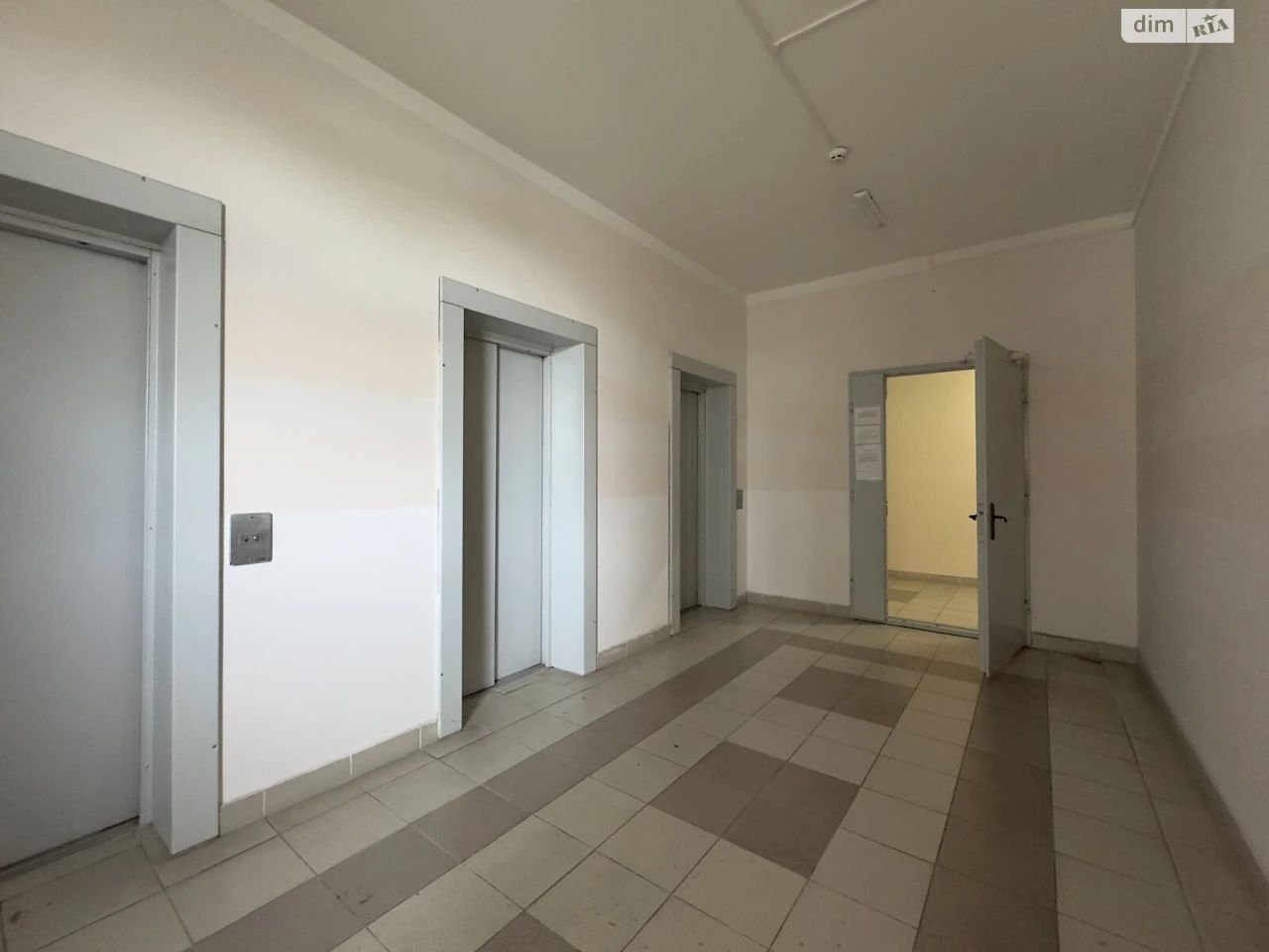 For sale Apartment Livoberezhnyy Massiv