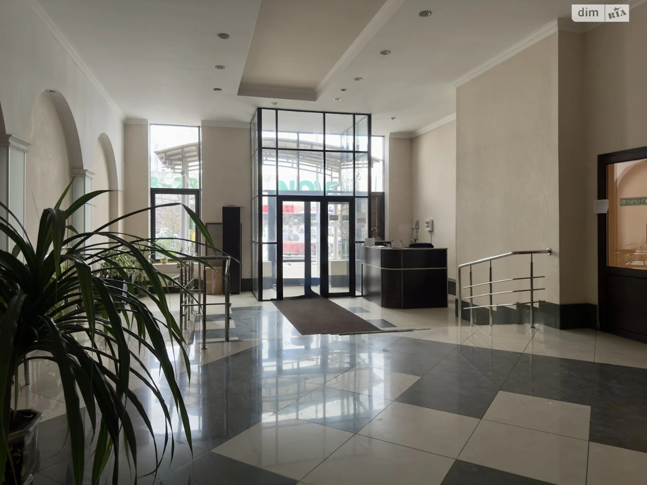 For sale Apartment Livoberezhnyy Massiv