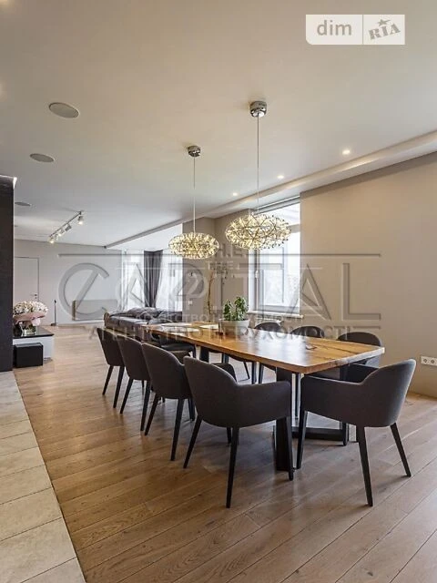 Sale of 4-room apartment 206 sq. m on Sichovykh Striltsiv 84A •