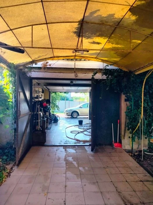 House for sale in Tairovo