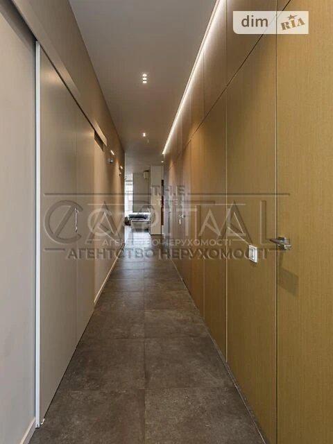Sale of 4-room apartment 206 sq. m on Sichovykh Striltsiv 84A •
