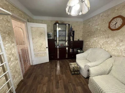 Продается 2-х ком. квартиру р-н Старого парка,4/5, раздельны