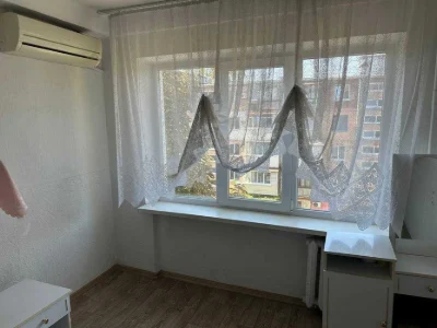 Продается 2-х ком. квартиру р-н Старого парка,4/5, раздельны