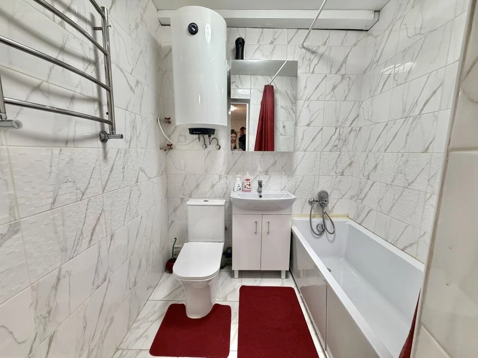 Продажа 2 комнатной квартиры, замостье