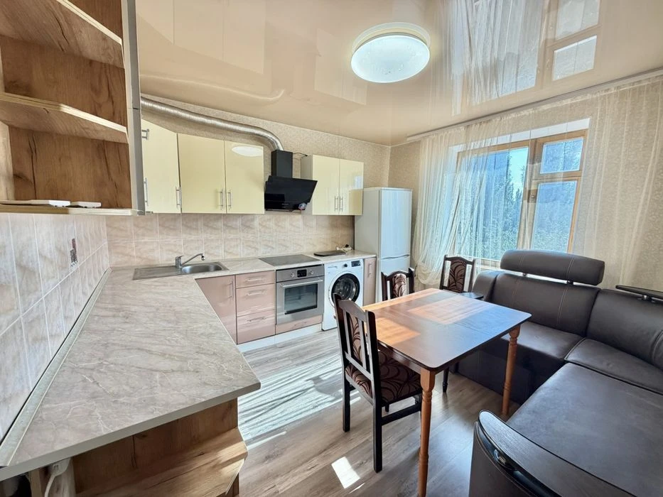 Продажа 2 комнатной квартиры, замостье