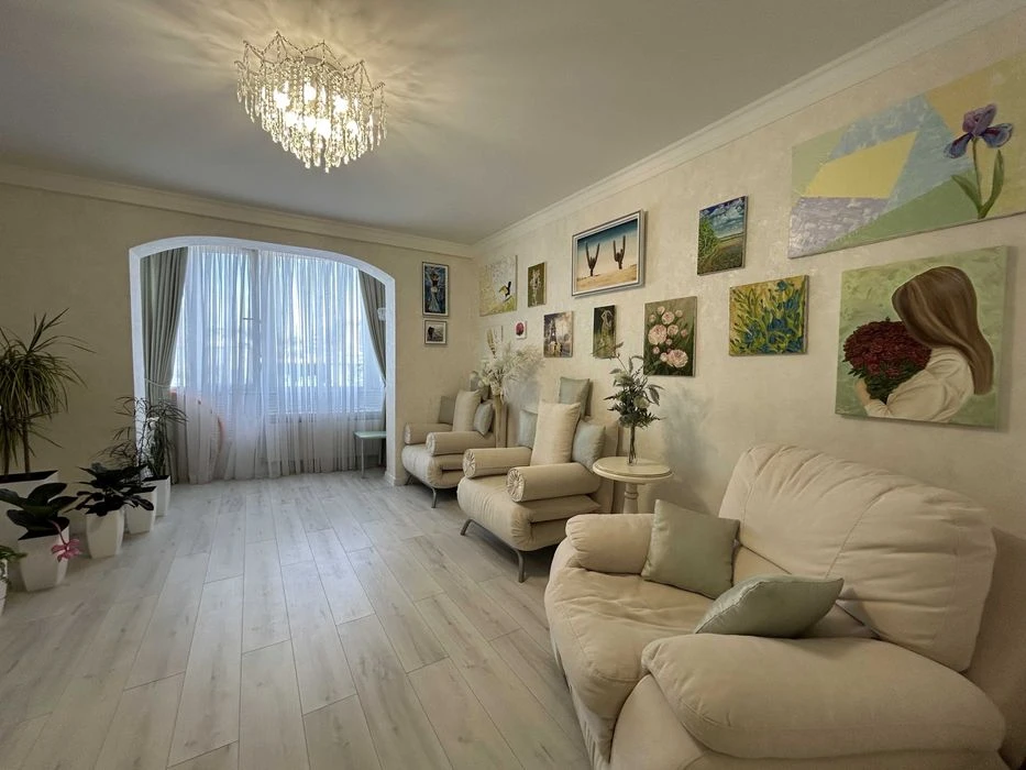 Renovated 2-room apartment on Tairov.