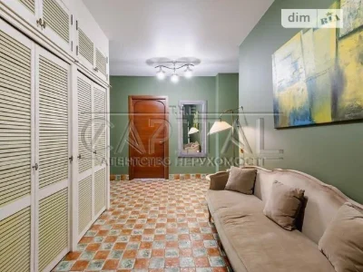 For sale 4-room apartment 160 sq. m. on Zvirynetska Street 59 • ID 346