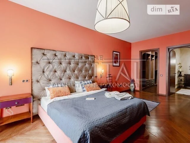 For sale 4-room apartment 160 sq. m. on Zvirynetska Street 59 • ID 346