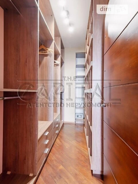 For sale 4-room apartment 160 sq. m. on Zvirynetska Street 59 • ID 346