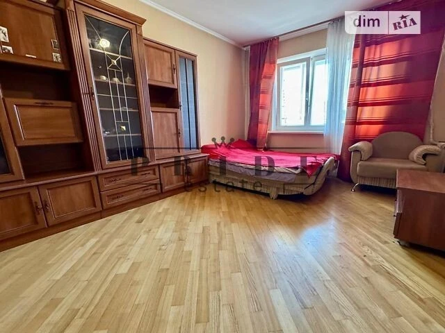 Продаж 3к квартири 83.6 кв. м на вул. Мостицька 10 • ID 3473
