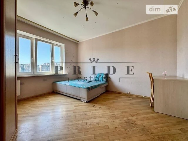 Продаж 3к квартири 83.6 кв. м на вул. Мостицька 10 • ID 3473